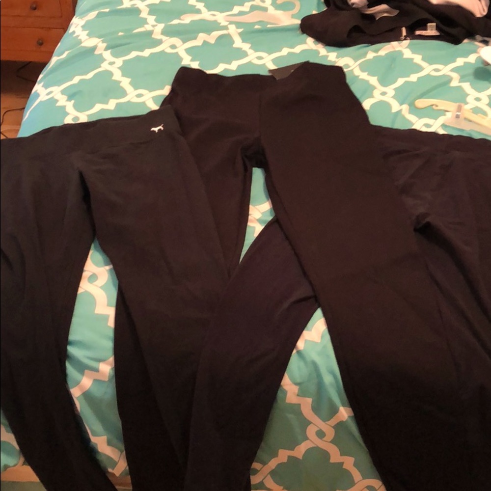 3 pairs of leggings fashion nova/pink/off brand